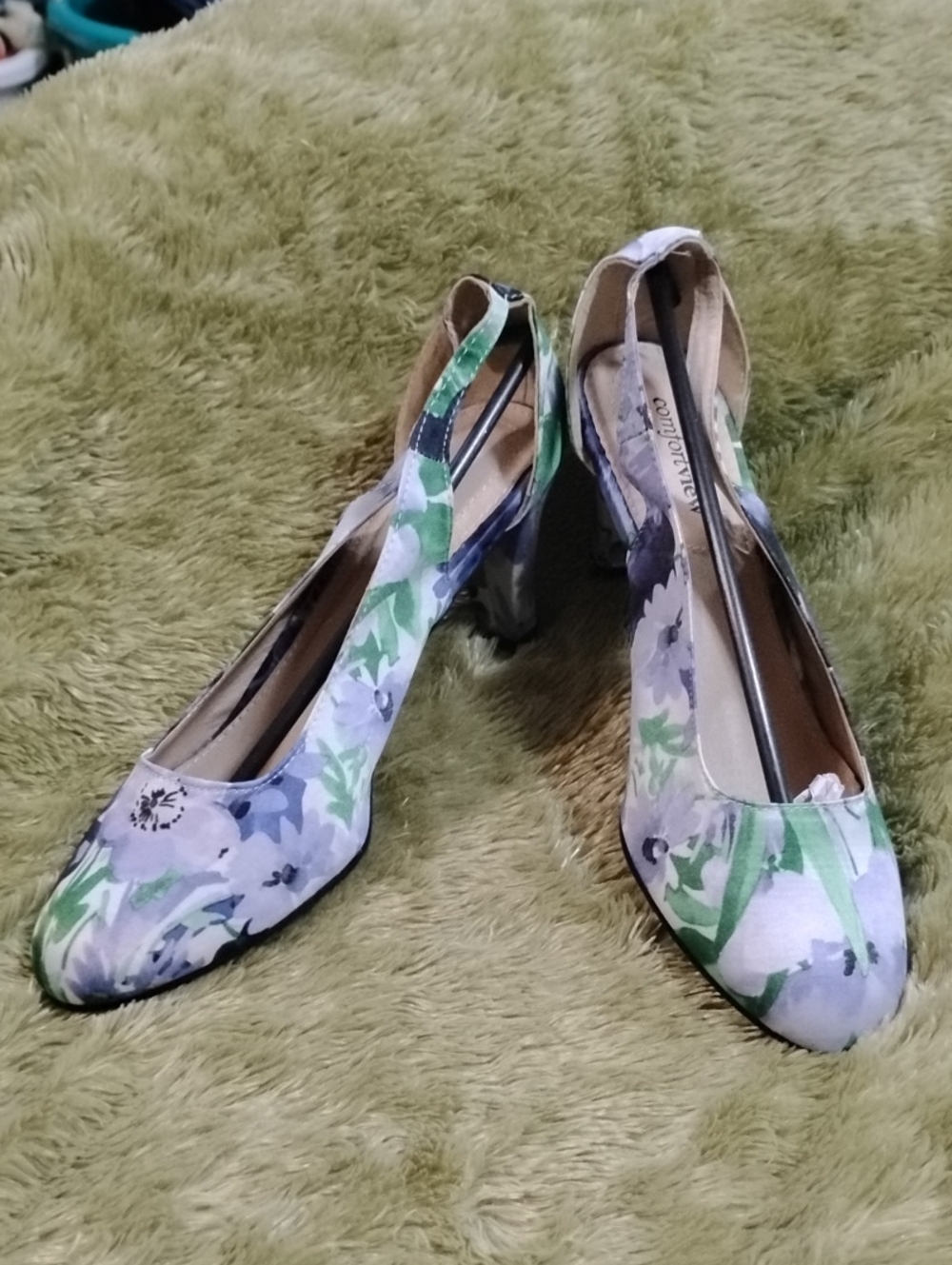 comfortview Lavender Floral Slingback Heels with Green Accents